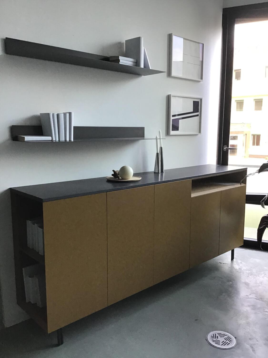 Novamobili - Sideboard Front Lack Matt Ambra Braun Deckplatte Marmor Pietra Schwarz Gestell Metall Brüniert Mit Konsolen Ellie Schwarz - 3