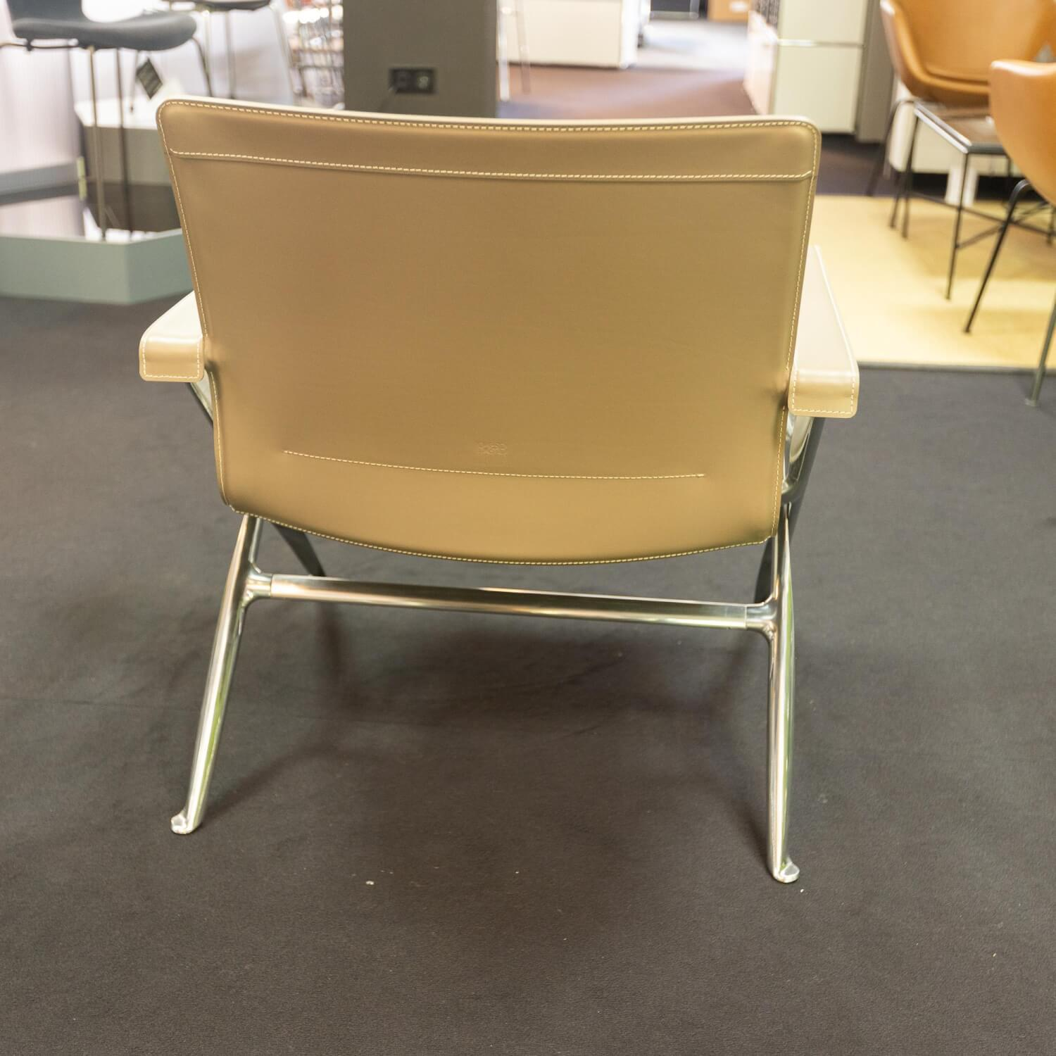 B&B Italia - Sessel Beverly 14  Kernleder Tortora 1121280 Rahmen Aluminium - 8