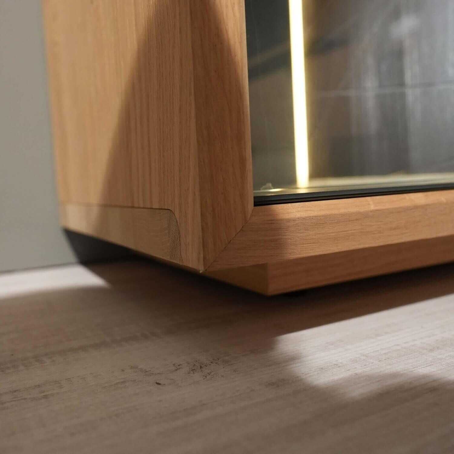 Voglauer - Vitrine V-Aura Eiche Select Geölt Lärche Schwarz Strukturiert - 2