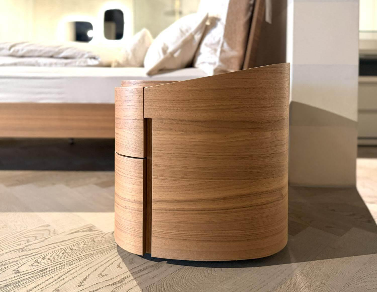 Nachttisch Babila Holz Nuss Canaletto