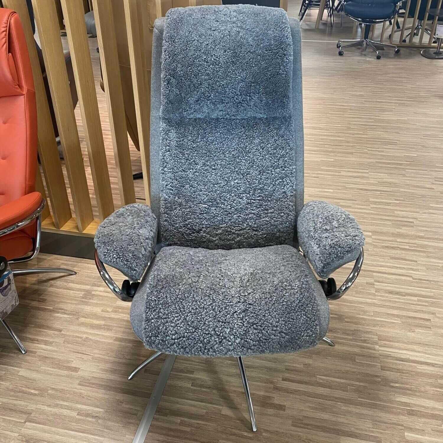 stressless-paris-stressless-sessel-mit-hocker-paris-high-back-limited-edition-calido-grey-sheepskin-star-base-chrom-standard-base-cc3a8f00c996 Stressless - Stressless Sessel mit Hocker Paris High Back Limited Edition Calido Grey Sheepskin Star Base Chrom S - 4