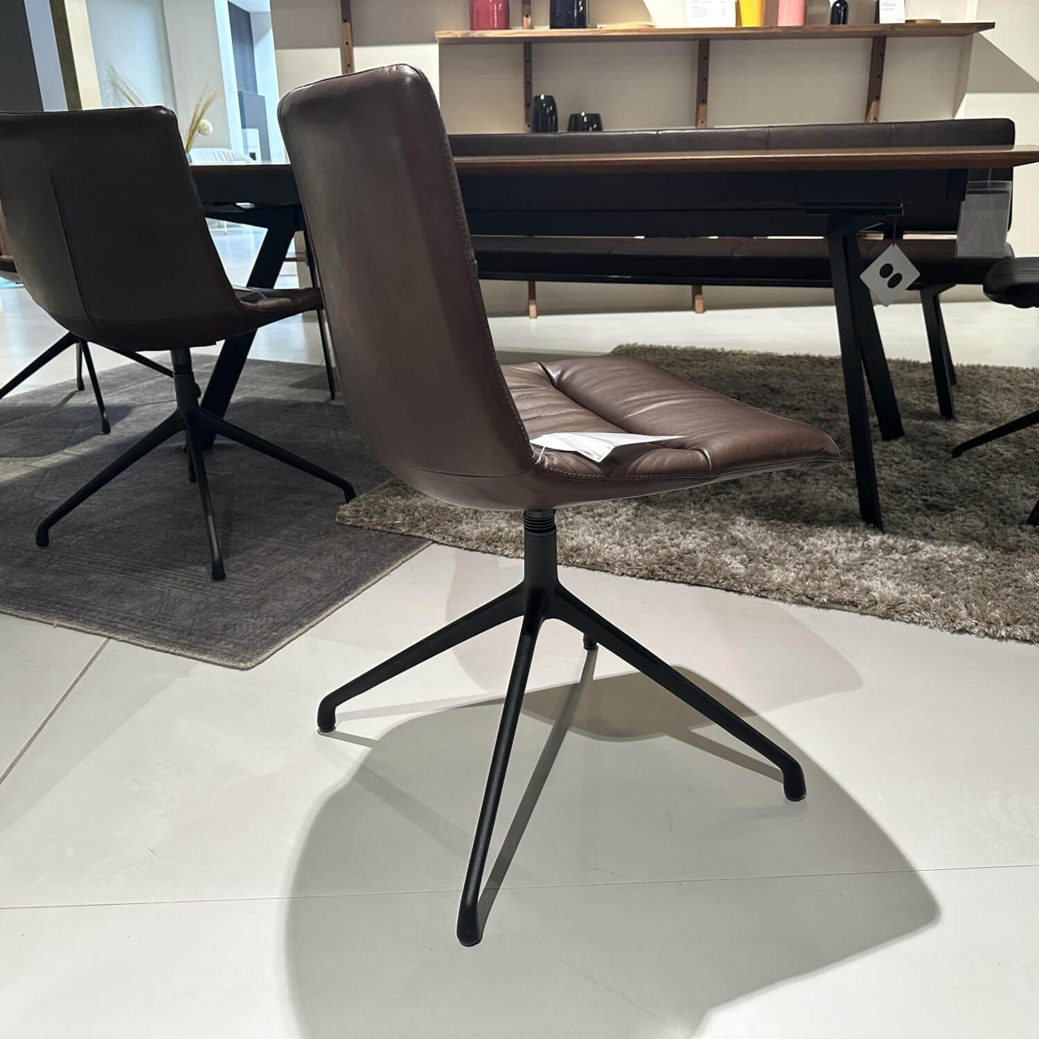 Girsberger - Sitzgruppe Stuhl Marel Und Bank Carim Leder Vitoria Ebony 2122 Dunkelbraun Braun Gestell Aluminium Schwarz - 2