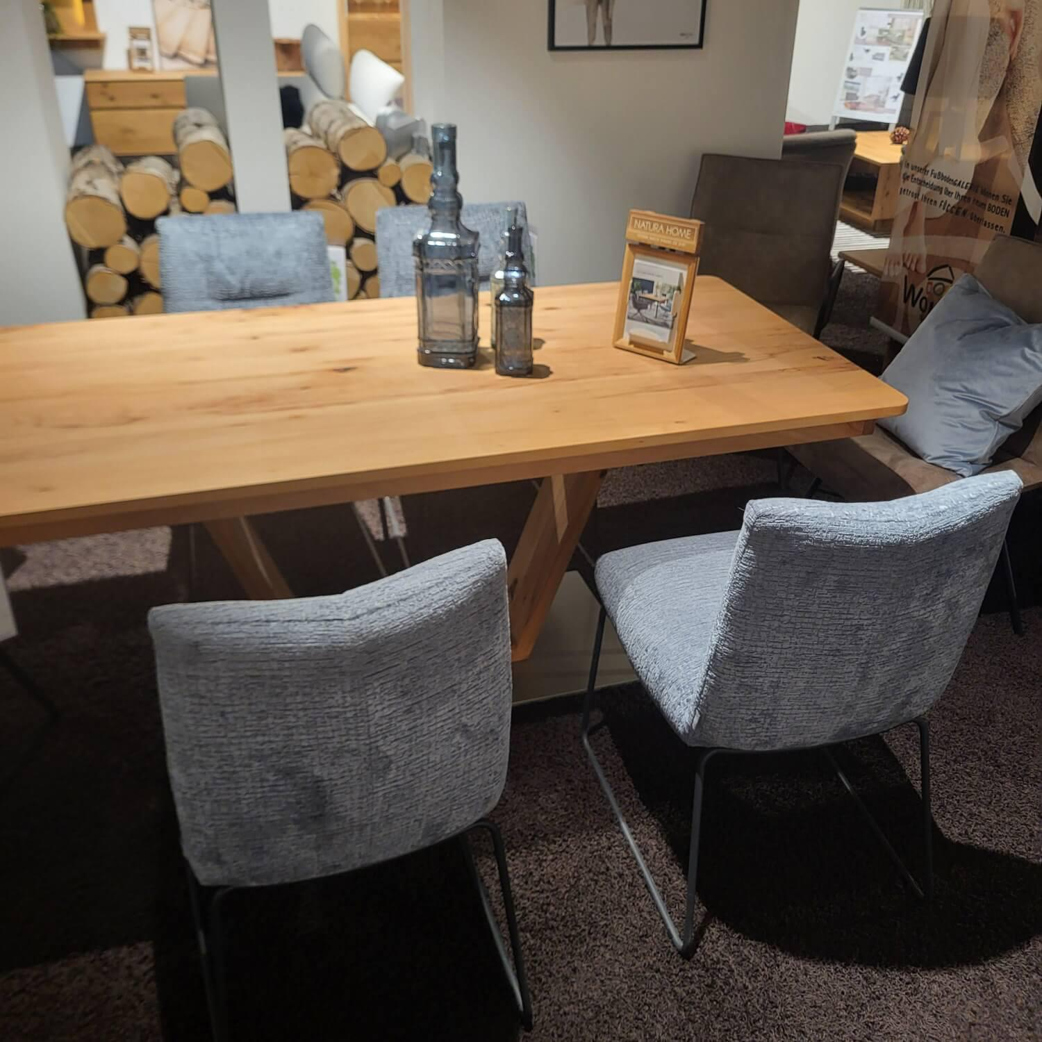 Natura - 4er Set Stuhl Calgary Chenillestoff Hellblau Kufe Metall Anthrazit Pulverbeschichtet - 5