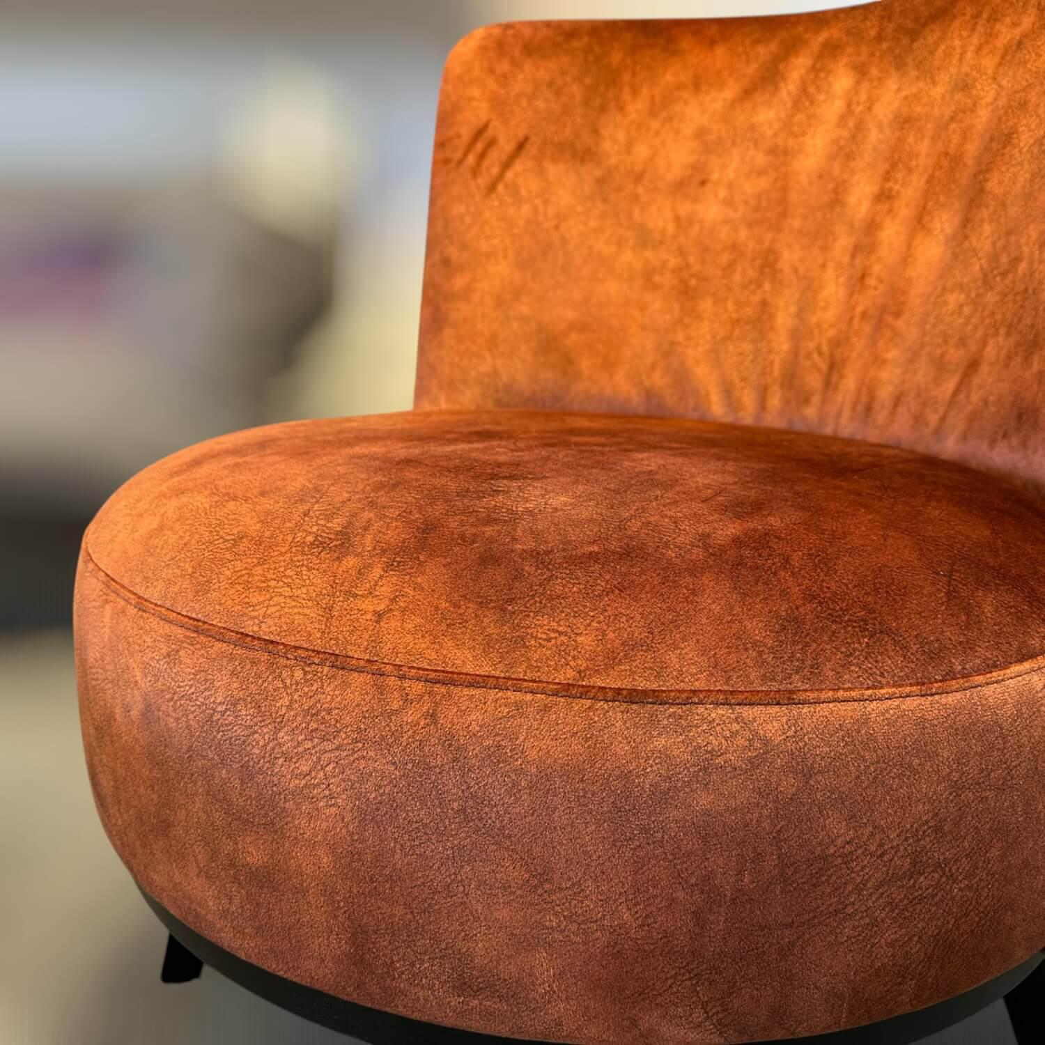 Bielefelder Werkstätten - Cocktailsessel Polo Stoff Pistoia Velvet CA1292/061 Orange Gestell Holz Wengefarben - 3