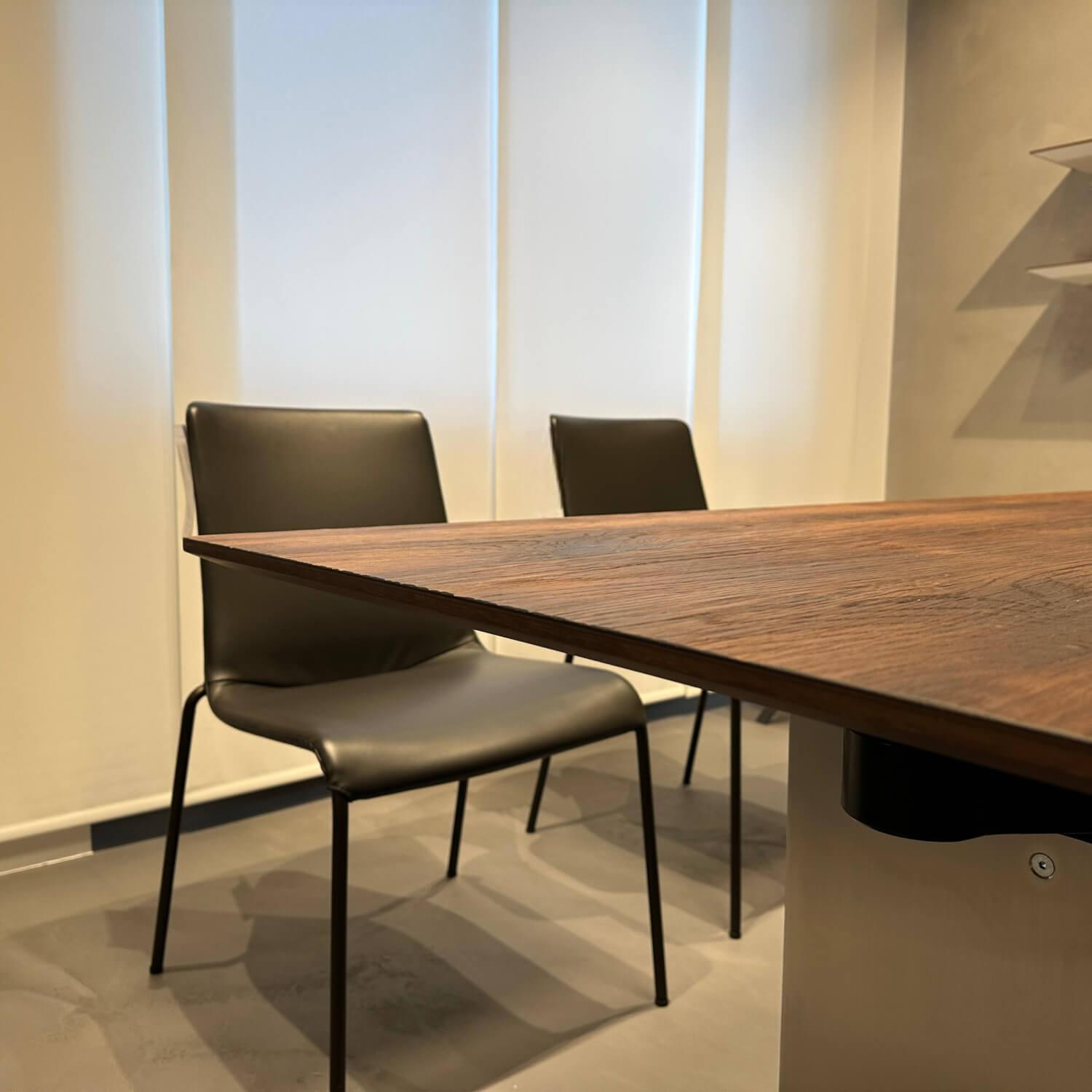 Draenert - Esstisch Atlas Platte Naturholz Amerikanischer Nussbaum Gestell Metall - 7