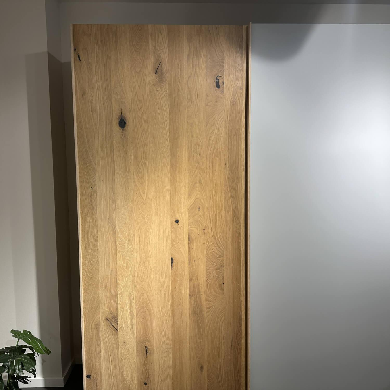 Team 7 - Schwebetürenschrank Soft Eiche Wild Weißöl Farbglas Matt Hellgrau Inklusive Innenleben Und Beleuchtung - 2