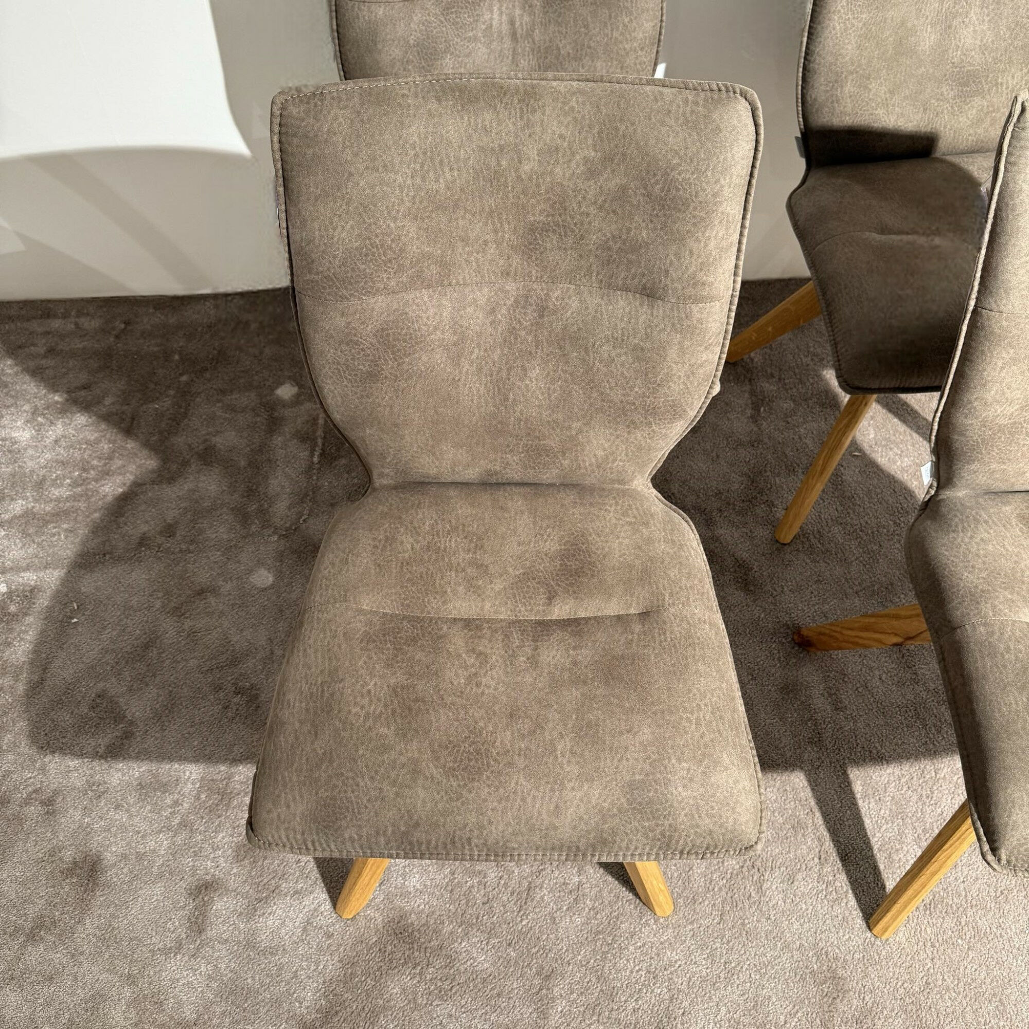 Niehoff - 4er Set Stuhl Natura Stoff Microfaser Aberdeen Stone Grau Kreuzfußgestell Eiche - 6