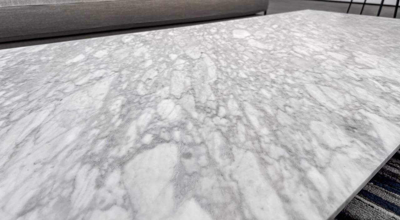 B&B Italia - Couchtisch Dieses Platte Marmor Carrara Weiß Gestell Schwarz Verchromt Lackiert - 4