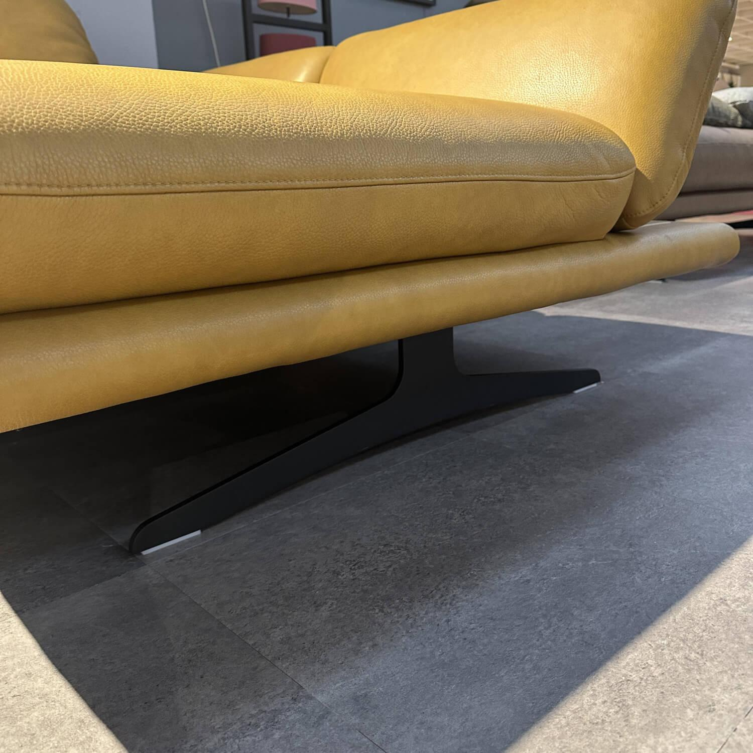 W. Schillig - Ecksofa Sohoo Bezug Leder Z75/52 Kurkuma Gelb Metallkufe FT9 Schwarz Mit Sitztiefenverstellung - 11