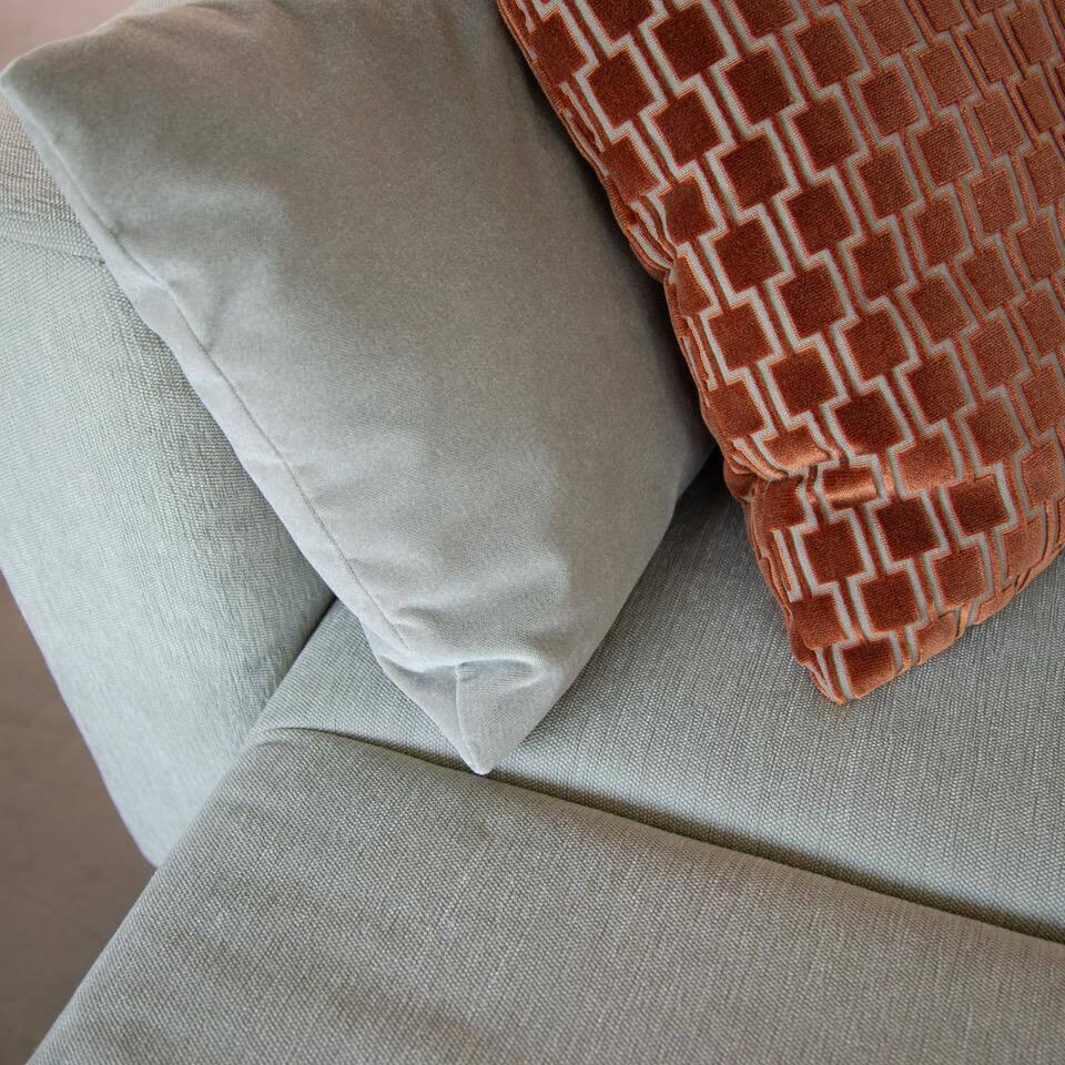 Brühl - Ecksofa Four Two Soft Stoff 4430 90 Grau Beige Füße Schwarz Mit Tischmodul Schwarz Lackiert Und Schlaffunktion - 5