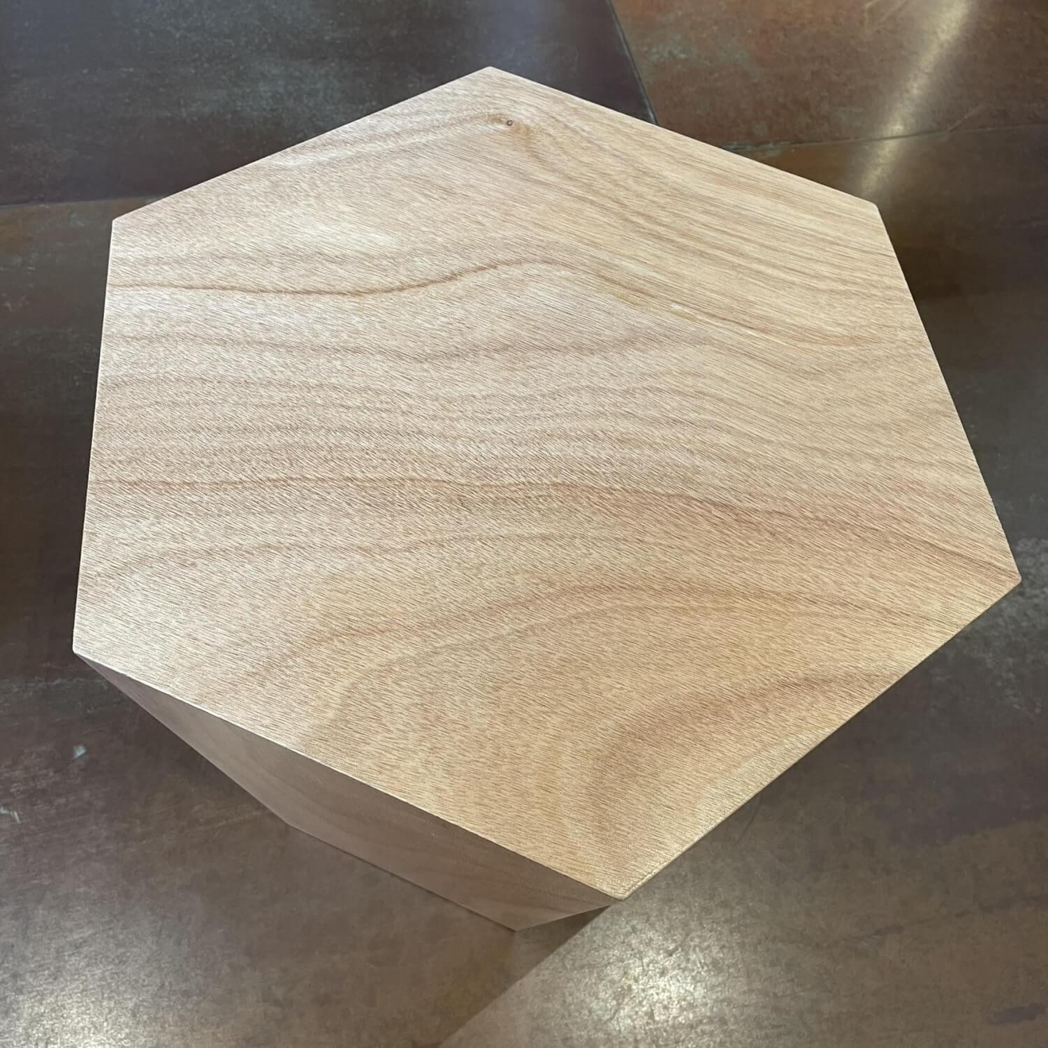 2er-Set Beistelltisch Hexagon Holz Okoume Natural