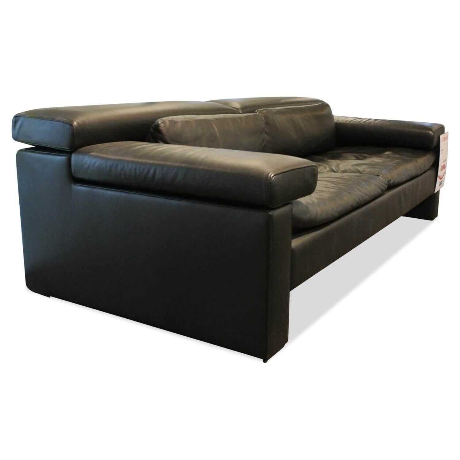 jori-sofa-shiva-jr-3930-leder-konia-schwarz-mit-klappbaren-nackenteilen-ae32fbb041885d8343c795215 Jori - Sofa Shiva JR-3930 Leder Konia Schwarz mit klappbaren Nackenteilen - 1