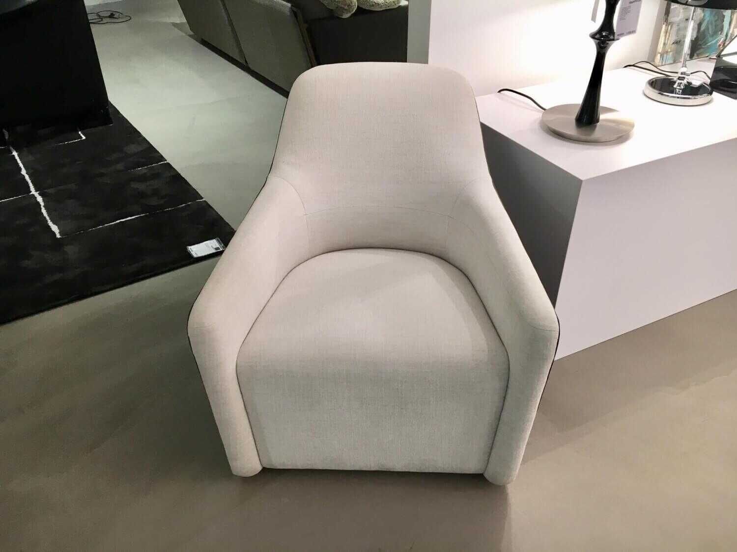walter-knoll-sessel-foster-521-stoff-pearl-wei-C3-9F-mit-au-C3-9Fen-lederbezug-coffee-braun-e3ef7abe39b35d511c2566799 Walter Knoll - Sessel Foster 521 Stoff Pearl Weiß mit Außen-Lederbezug Coffee Braun - 11