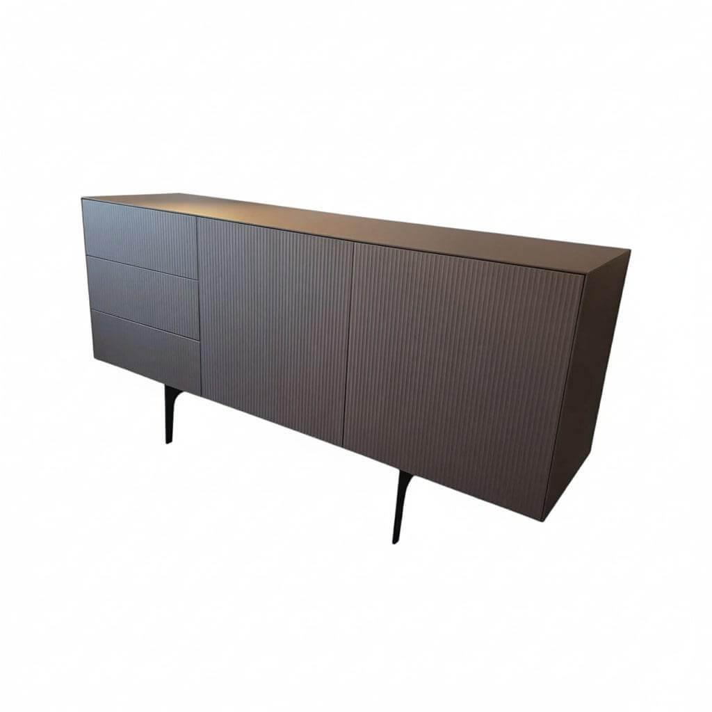 Piure - Sideboard Nex Oberfläche Glas Gewellt GW92 Copper M39 Kupfer Braun Gestell P43 Coal Schwarz - 1