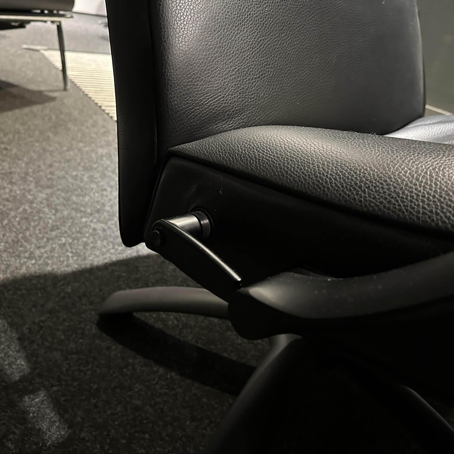 Jori - Relaxsessel Brainbuilder Multi Move Leder Celia Nero Schwarz Fuß Ellipse Schwarz - 8