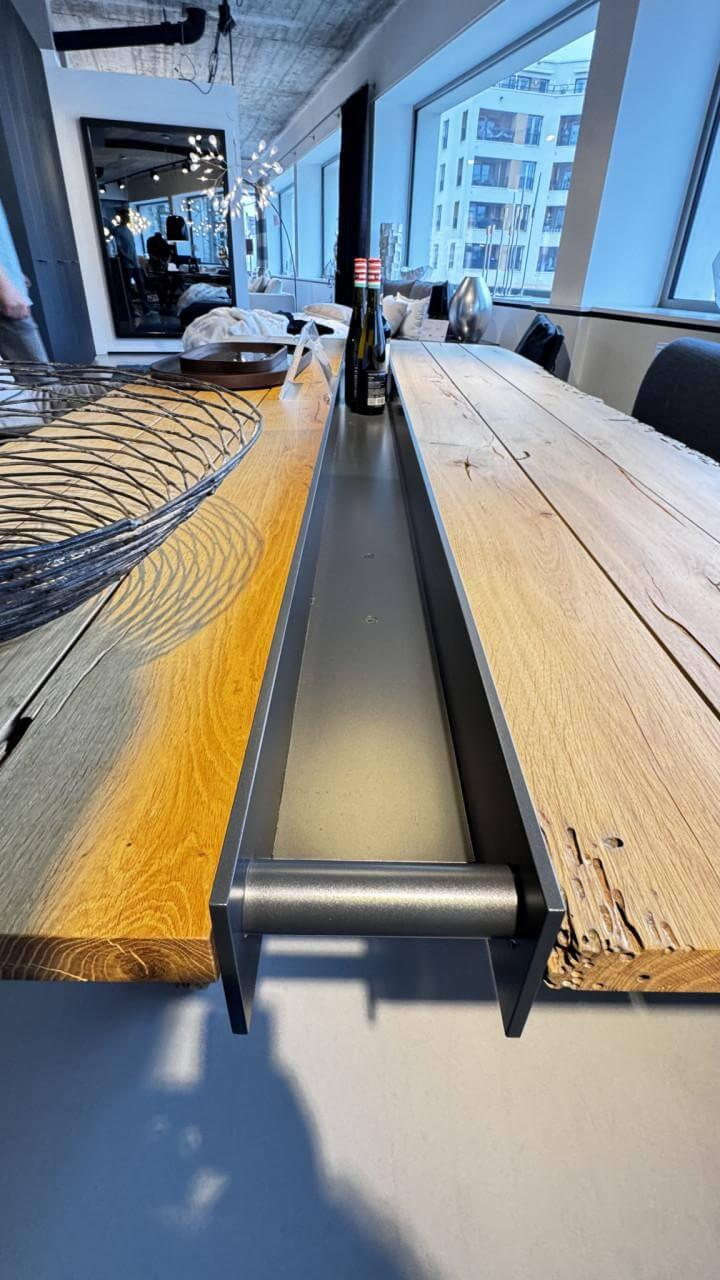 Riva1920 - Esstisch Canal 4 Massivholz Briccola Eisenbehälter Irondust Anthrazit Lackiert - 4