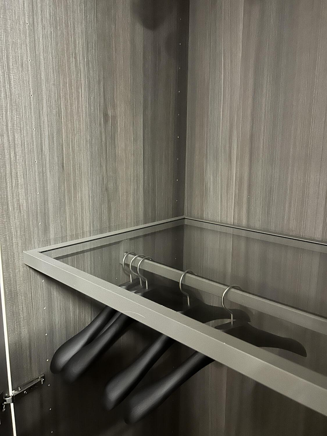 Porro - Kleiderschrank Storage Piana Grau Beige - 3