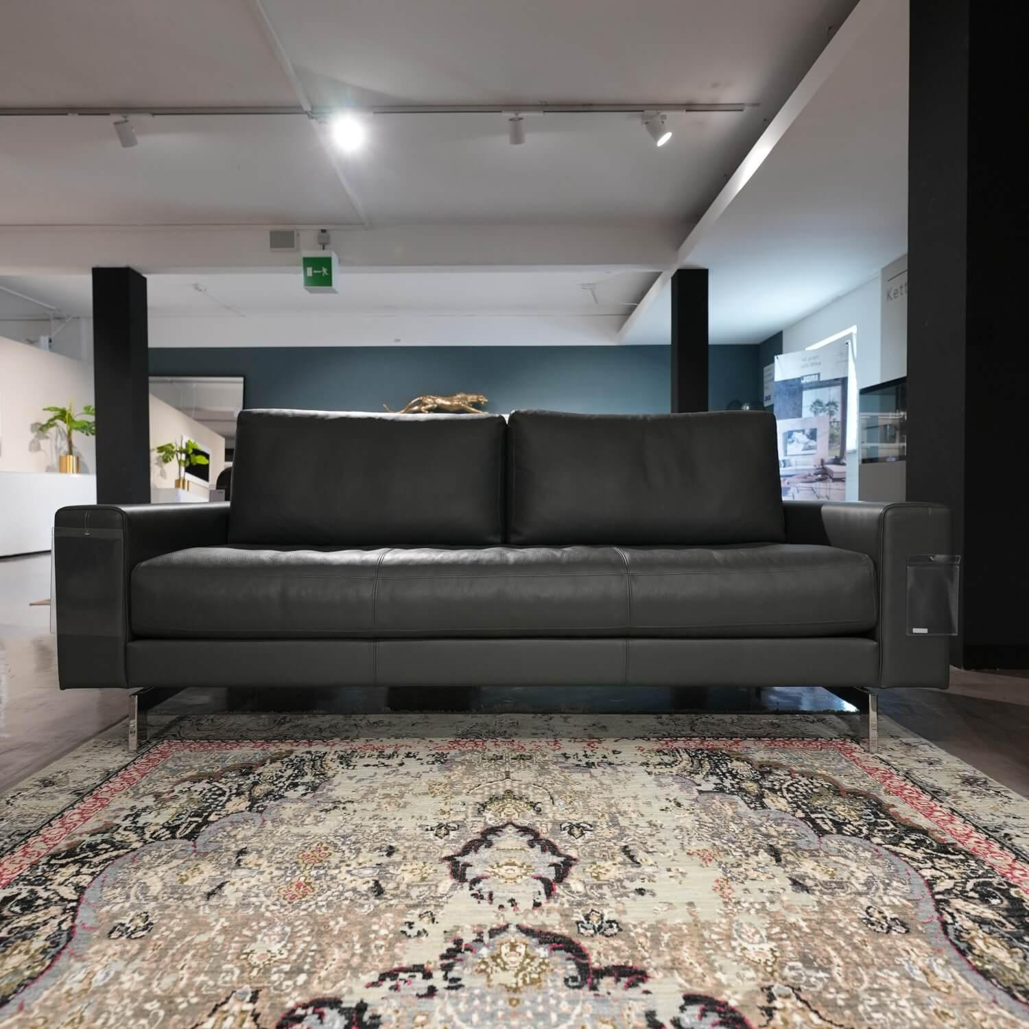 Sofa VIDA 168 Bezug Leder 60.508 Grau Comfort Lounge Fuß Spange Glanzchrom
