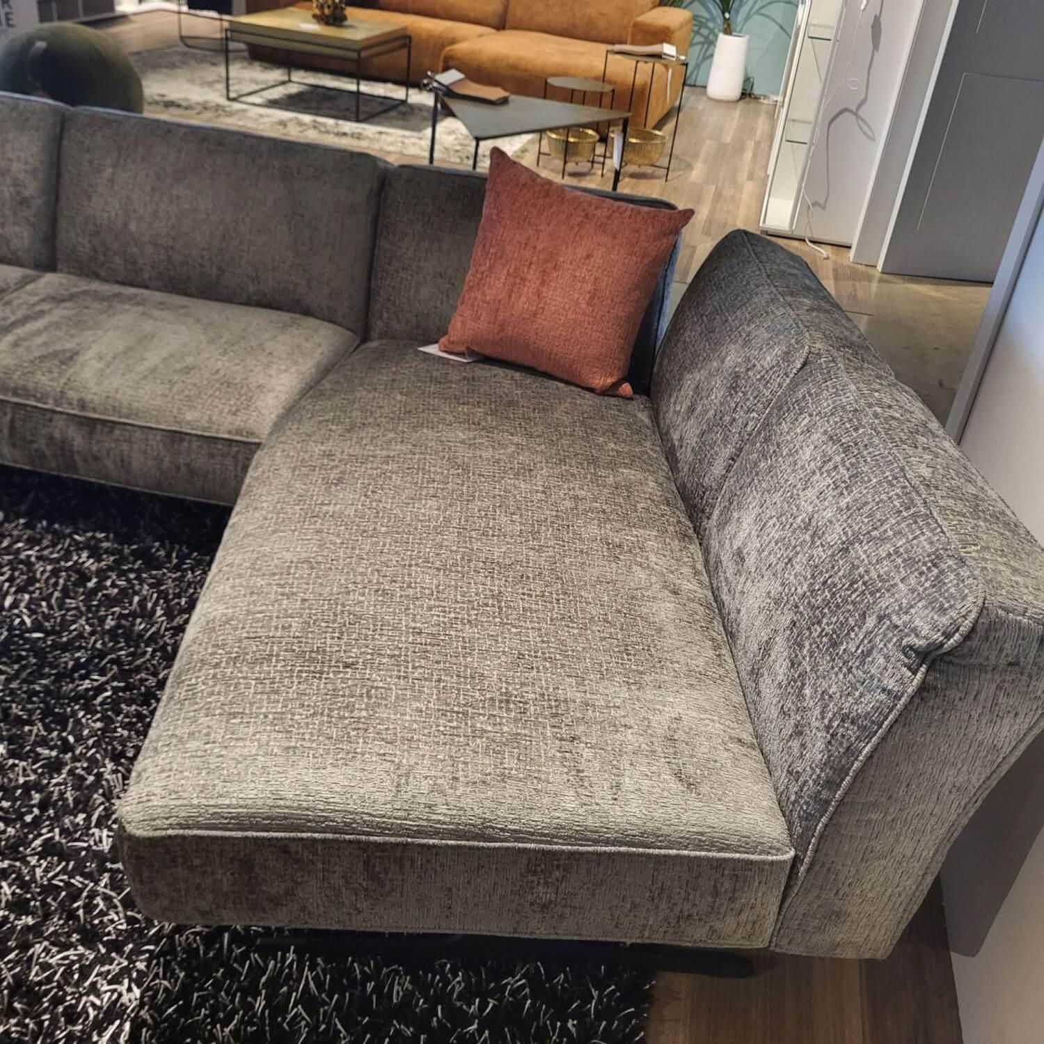 Klier Concept  - Ecksofa No 04 Stoff Fusion Thyme PG III Grau Metallfüße Schwarz - 4