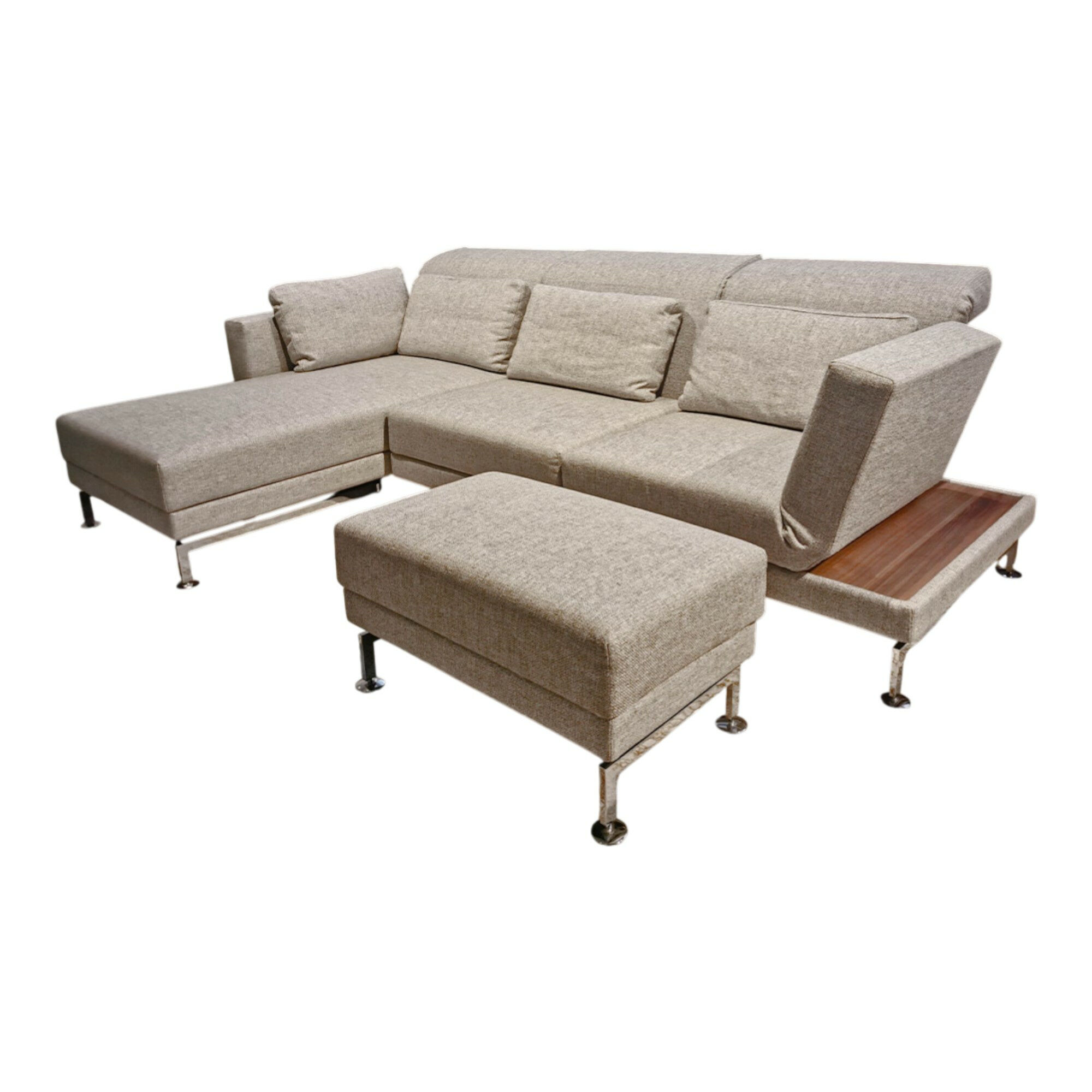 Brühl - Ecksofa Moule Medium Stoff 2480-45 Hellgrau Ablage Nussbaum Geölt mit Hocker - 1