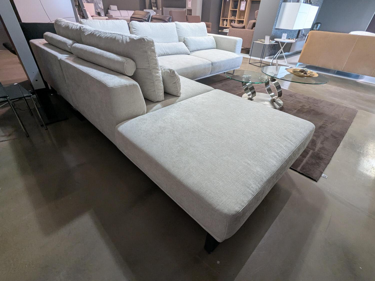 Musterring - Ecksofa JustB PM 100 Stoff Yelda Natur Creme Füße Schwarz mit 5 Kissen - 5