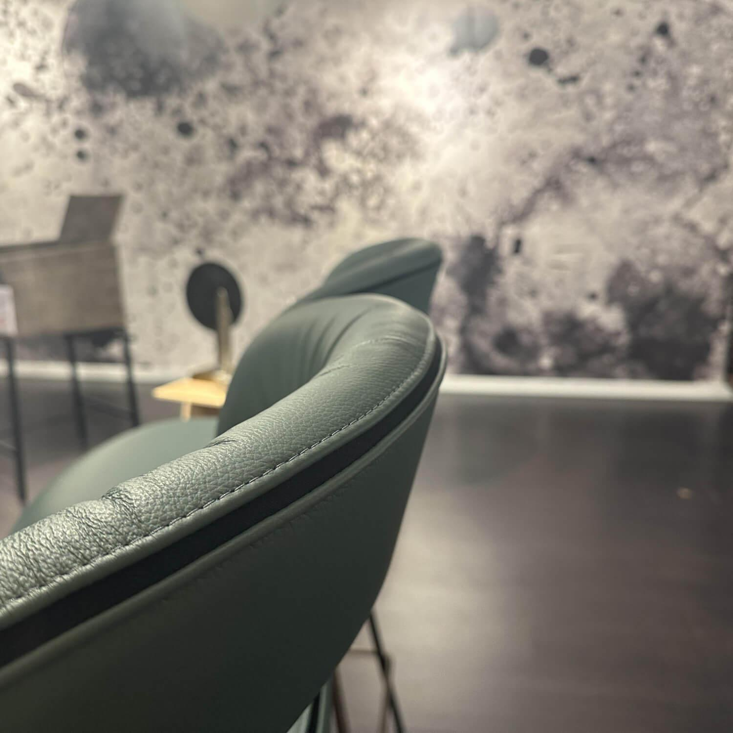 KFF - 2er-Set Thekenstuhl Alice Leder Belo Grünspan Gestell Metall Schwarz Pulverbeschichtet - 3