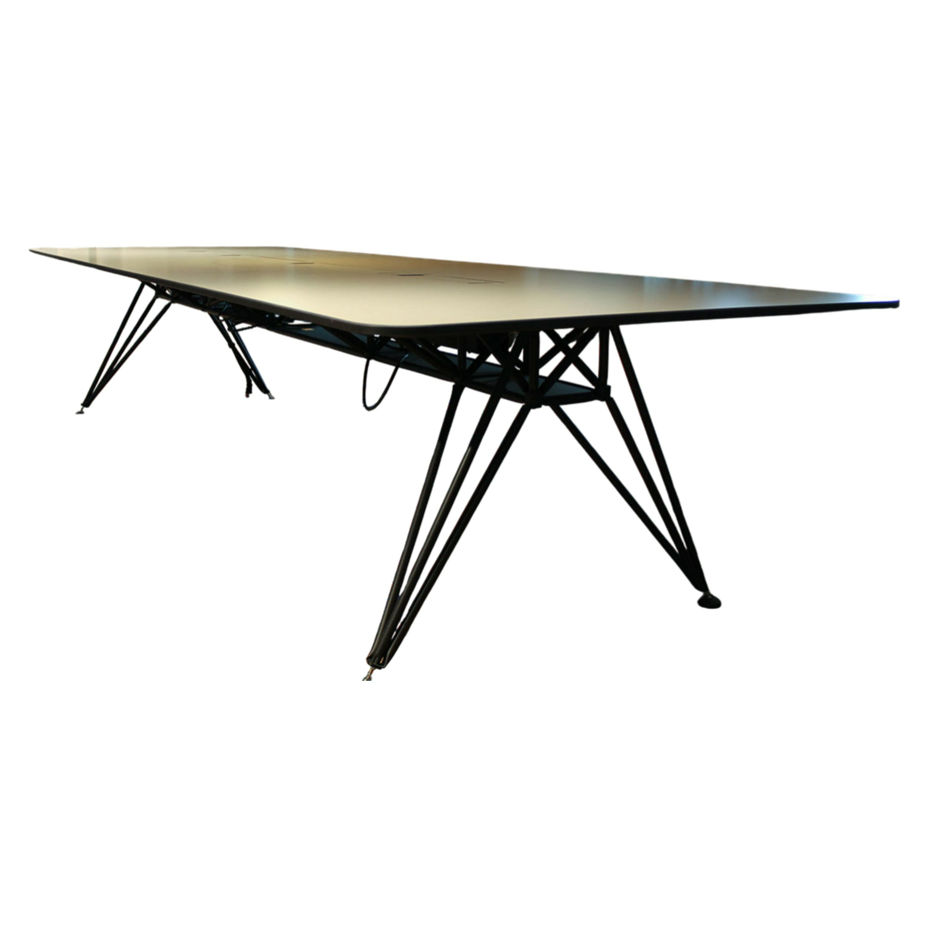 System 180 - Konferenztisch TS K Platte MDF Sandgrau Gestell Edelstahl Schwarz Pulverbeschichtet Mit Steckdosenleiste Und USB Ladestation - 1