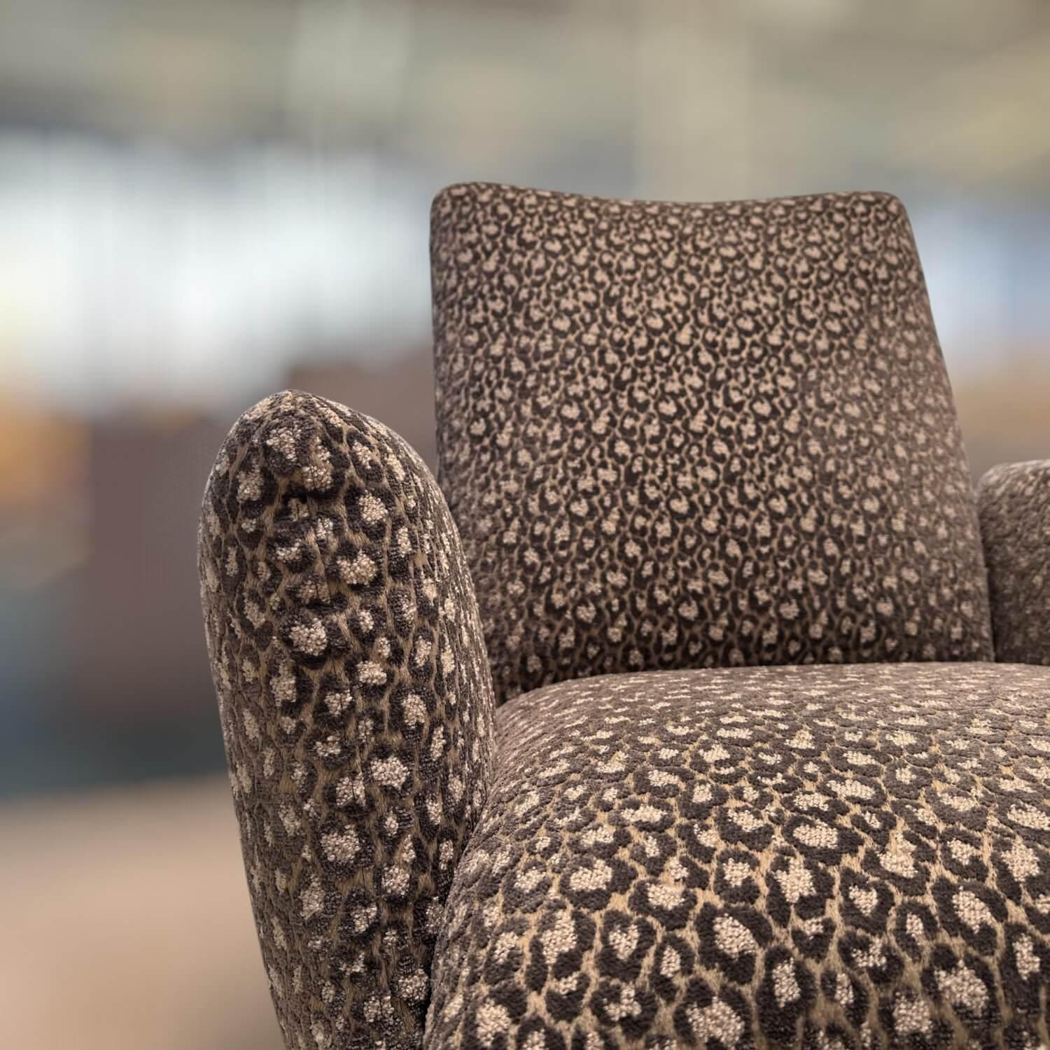 Bielefelder Werkstätten - Loungesessel Heaven Stoff Scarlett BW1789-383 Grau Leopard Print Sternfuß Schwarz Matt - 6