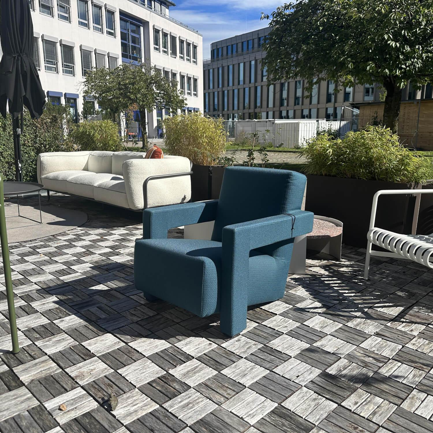 Cassina - Outdoor Sessel Utrecht XL Stoff Futura 701 Ottanio Blau Gestell Metall - 3