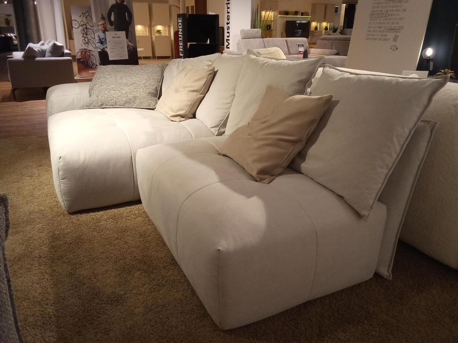 Raum.Freunde - Ecksofa CRF Palazzina Stoff 1M Key West Light Grey Grau Füße Kunststoff Schwarz Inklusive Kissen - 3