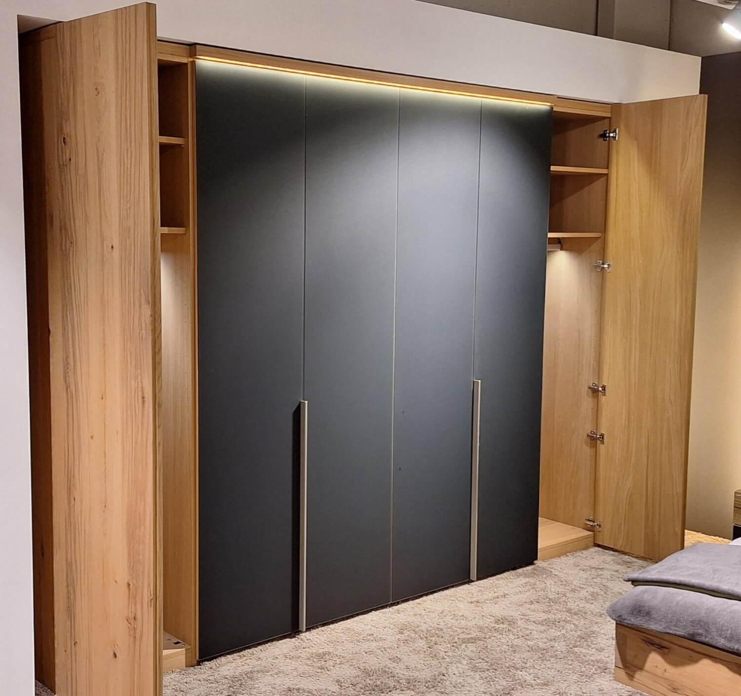 Voglauer - Schlafzimmer V Alpin Sleeping Eiche Altholz Glas Anthrazit Mit Beleuchtung - 21