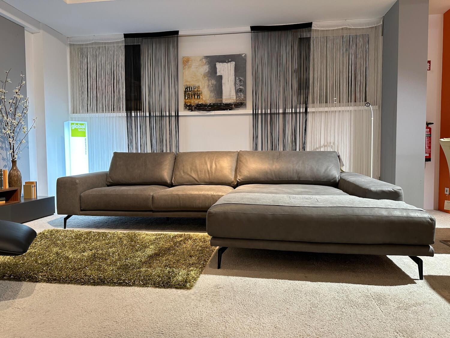 Natura - Ecksofa Redington Leder Montana Grey Grau Füße Metall Schwarz - 4