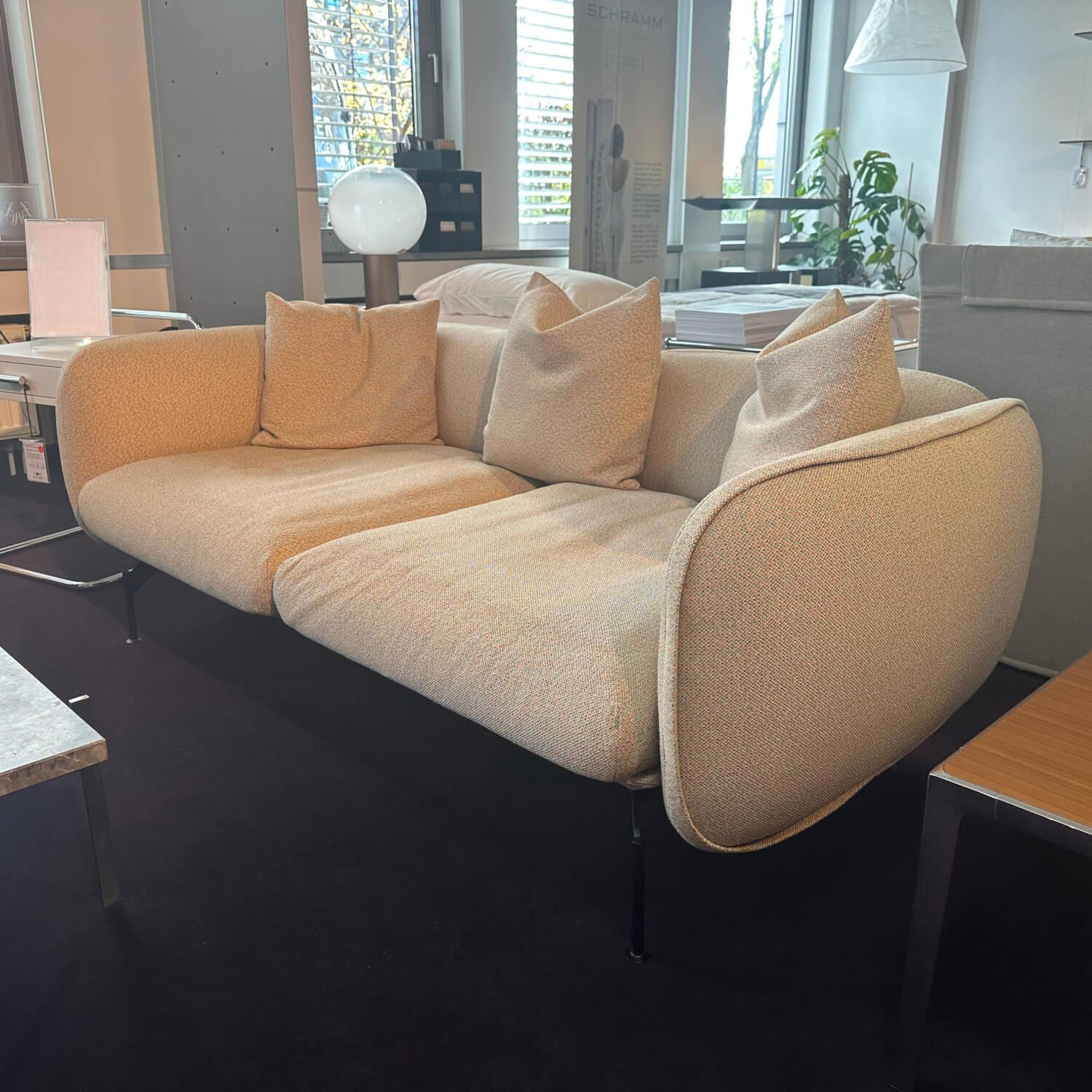 Prostoria - Sofa Echo Bezug Stoff Mica Melba Beige Gestell Metall Schwarz Pulverbeschichtet - 3