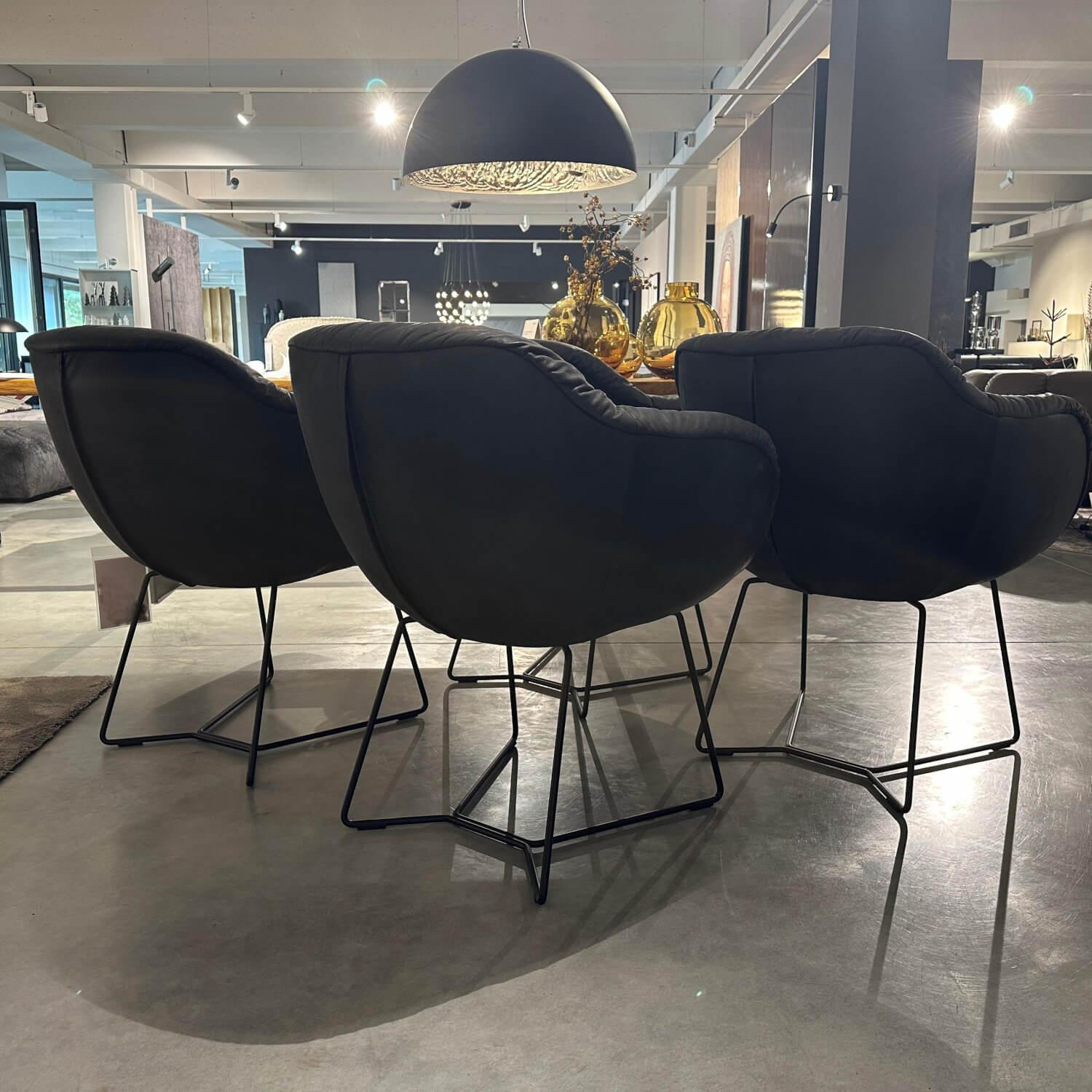 Contur - 4er Set Armlehnenstuhl Sevano Leder Miura 51 Anthrazit Gestell Metall Schwarz Pulverbeschichtet - 5