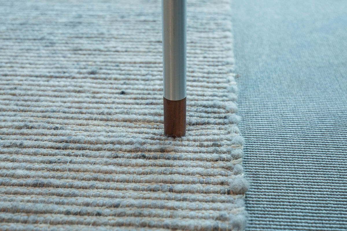 Carl Hansen & Søn - Schreibtisch AJ52 Platte Leder Freja 2002 Schwarz Holz Walnuss Geölt Gestell Edelstahl Inklusive Schreibtischleuchte - 3