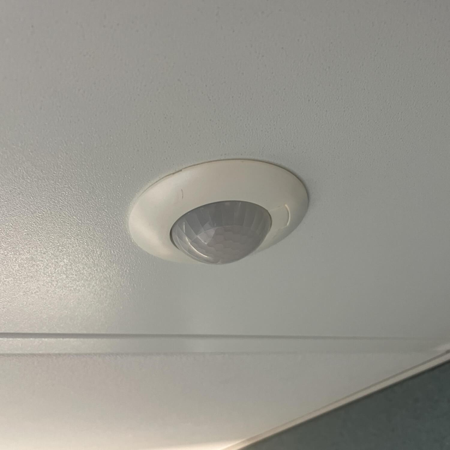 Assmann - Meeting Box Syneo Line Runde Eckprofile Eloxiertes Aluminium Frontrahmen Melamin - 2