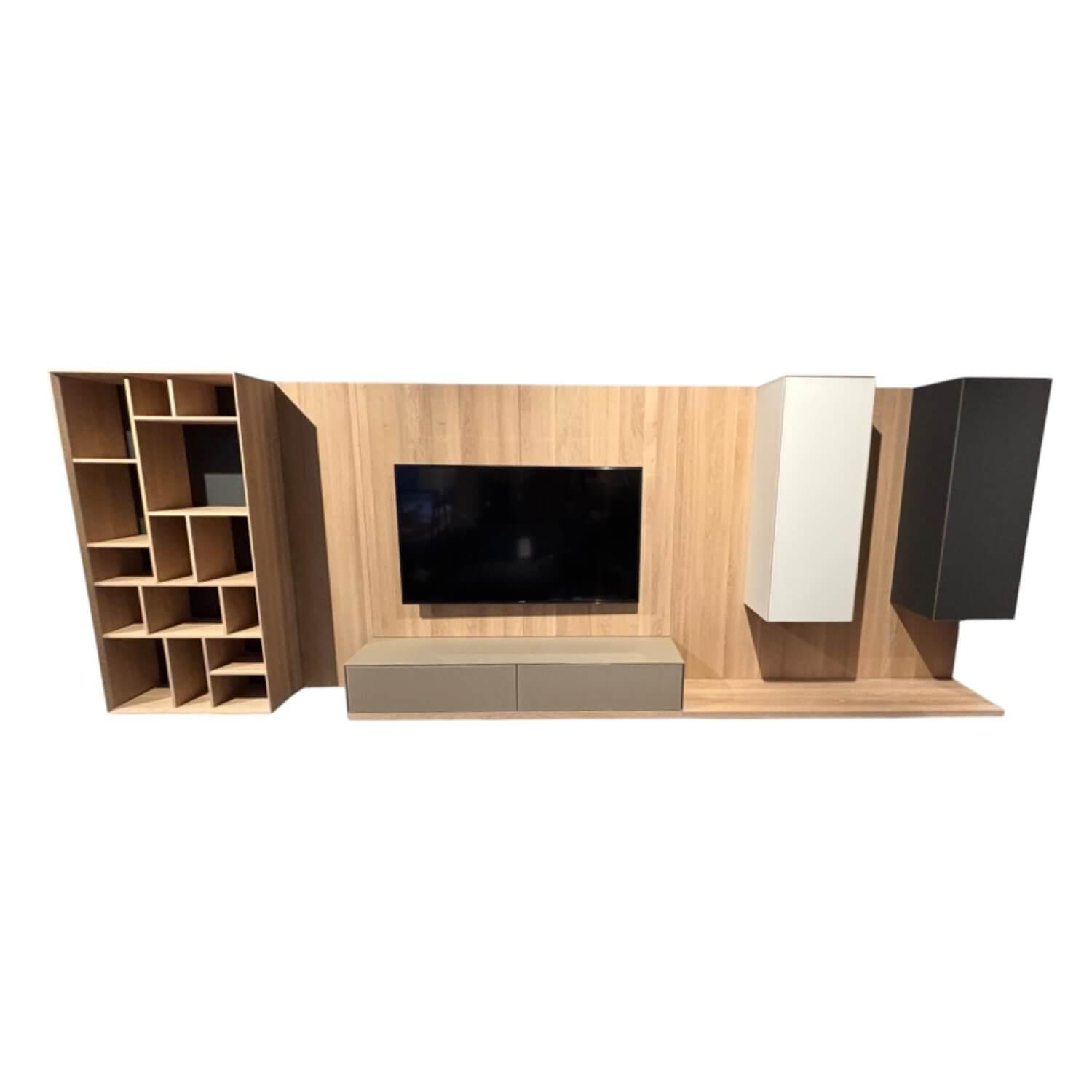 Team 7 - Wohnwand Cubus Pure 32 Eiche Weiß Geölt Farbglas In Naturweiß Kiesel Grau Und Graphitgrau Mit Beleuchtung Und TV-Halteplatte - 1