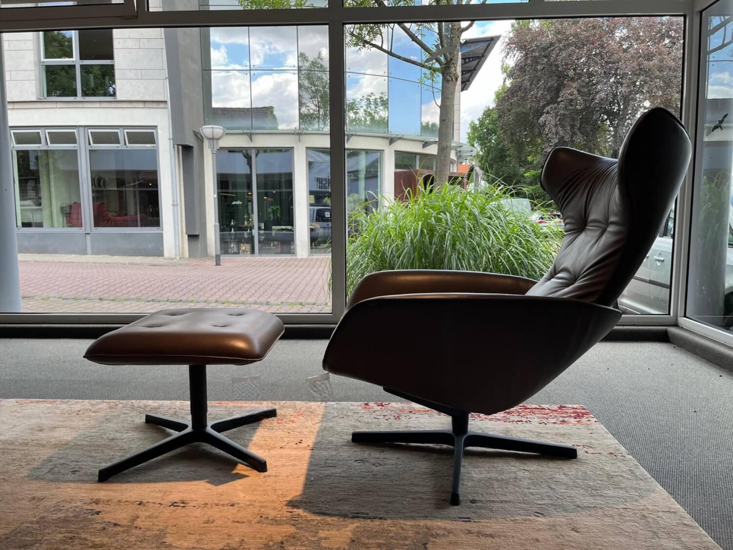 Walter Knoll - Drehsessel Onsa Leder Elen 1407 Auburn Dunkelbraun Gestell Matt Pulverbeschichtet Schwarz Mit Hocker - 2