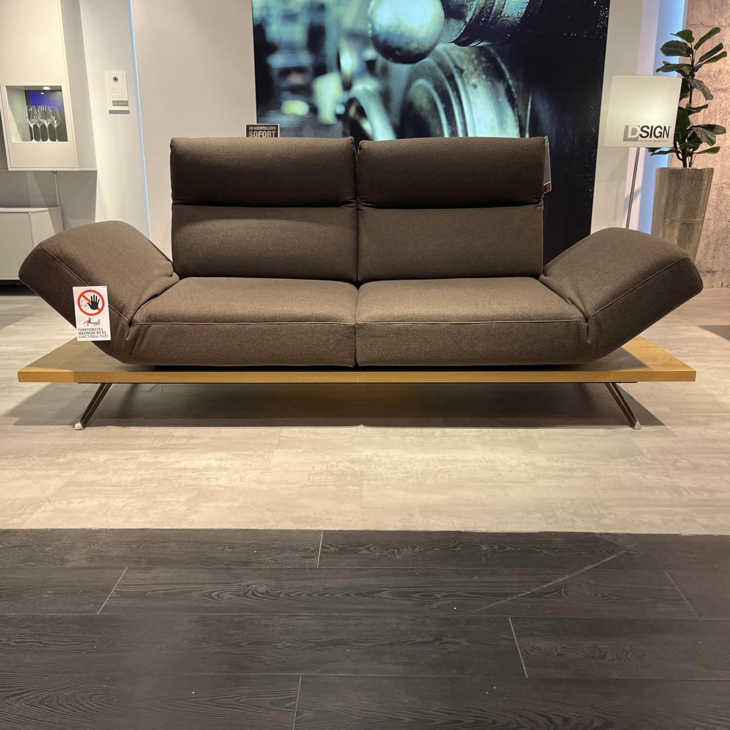 Koinor - Sofa 2,5-Sitzig DSIGN Asetto 2604 R Stoff 16 Loden 89 Alu Schwertkufe Poliert - 9