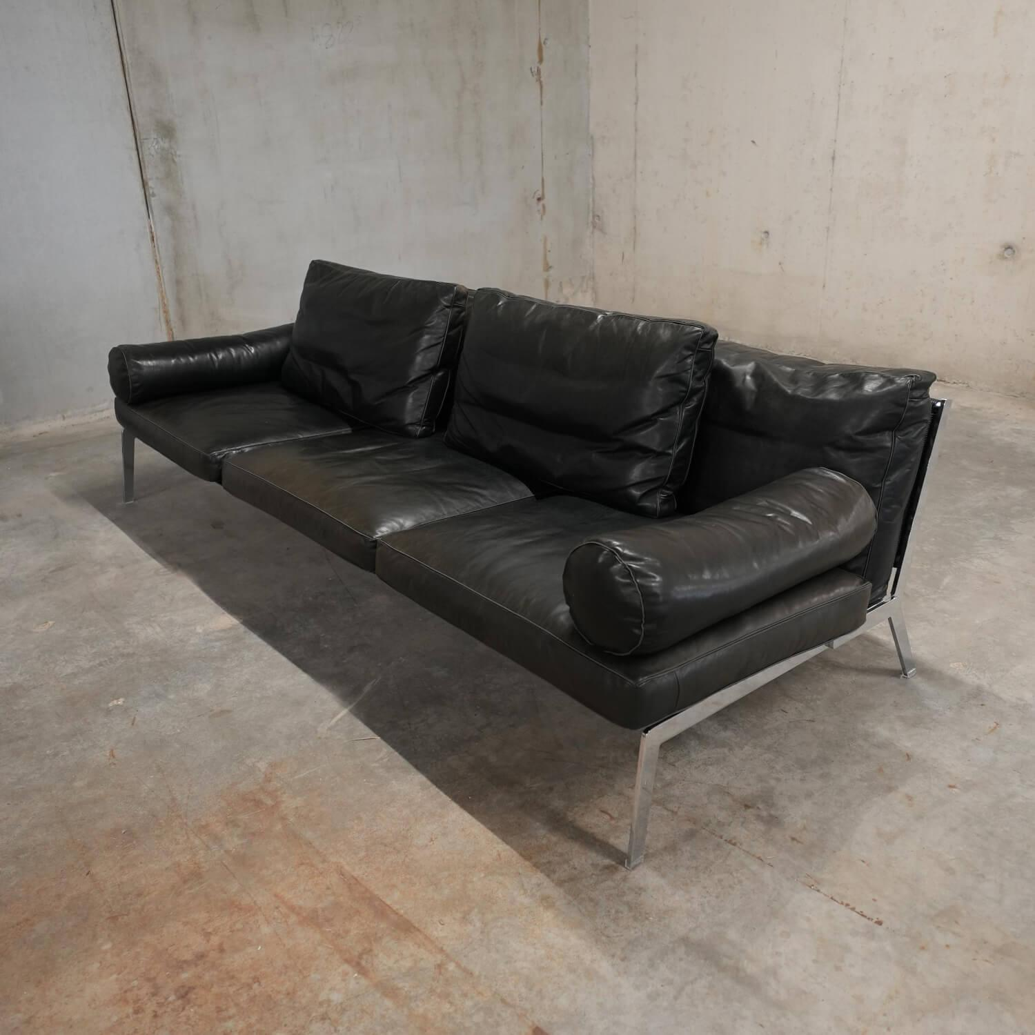 Sofa Happy Bezug Leder Pelle Deluxe Schwarz Metallfüße Chrom Inklusive Armlehnkissen