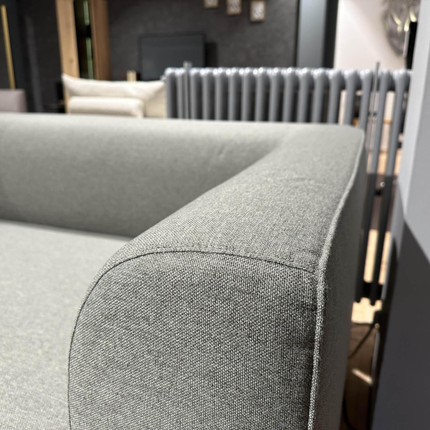 freistil Rolf Benz - Ecksofa 123 Stoff 3044 Betongrau Grau Rundrohrfuß Stahl Tiefschwarz Schwarz Mit Kissen - 5