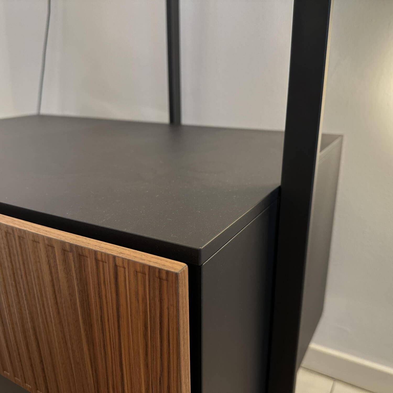 Novamobili - Garderobe Easy Metallrahmen Schwarz Brüniert Schubkasten Nussbaum Canaletto Mit Spiegel - 2