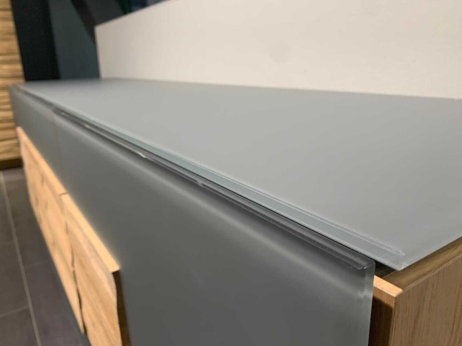 voglauer-sideboard-v-montana-wildeiche-glas-monte-grau-b0f56d4d3837 Voglauer - Sideboard V-Montana Wildeiche Glas Monte-Grau - 6