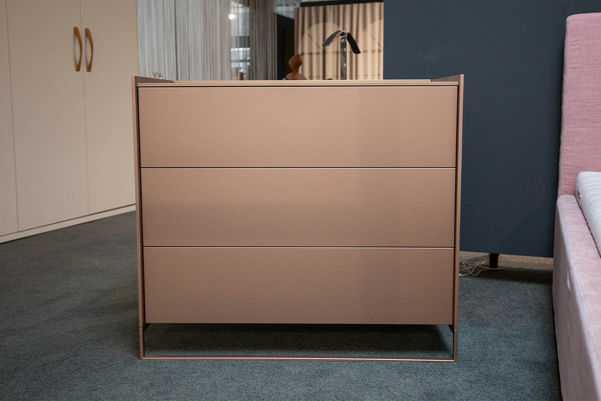 Möller Design - Kommode Lean Box Lack 451 Bronze Metallic  - 7