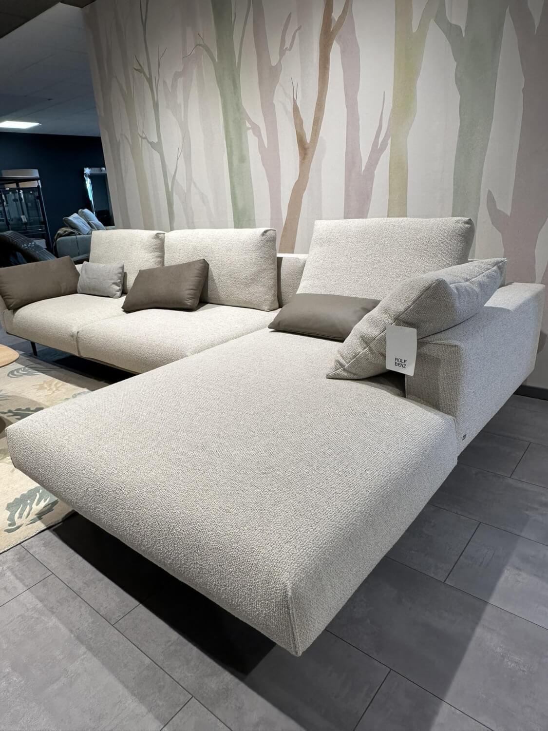 Rolf Benz - Ecksofa Volo Stoff 24.159 Kieselgrau Grau Rahmen Leder 36.604 Grau Beige Füße Metall Alu Glatt Pulverbeschichtet Matt 7022 Umbragrau Mit 7 Kissen - 5