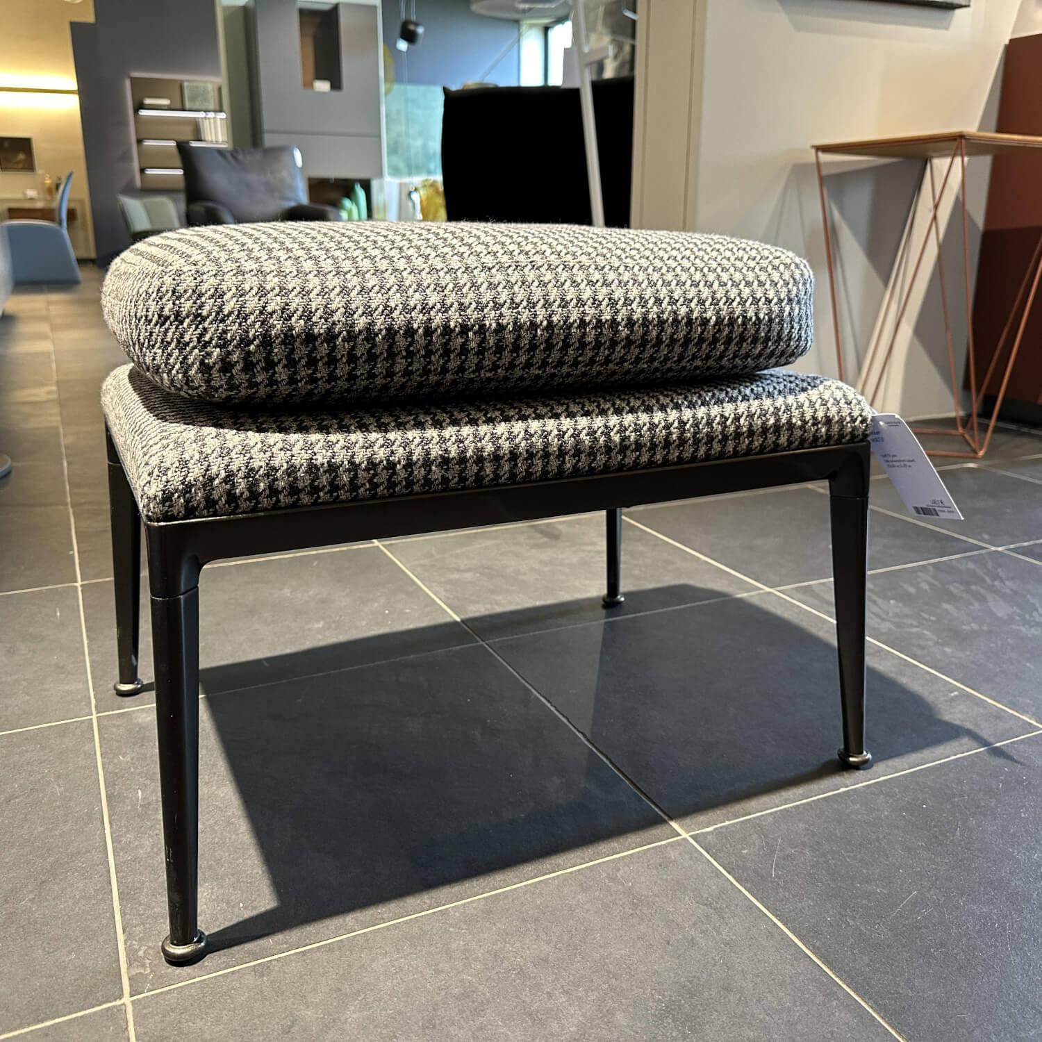 B&B Italia - 2er Set Hocker Mirto Stoff Scozia 2489151 Grau Füße Schwarzchrom Lackiert - 6