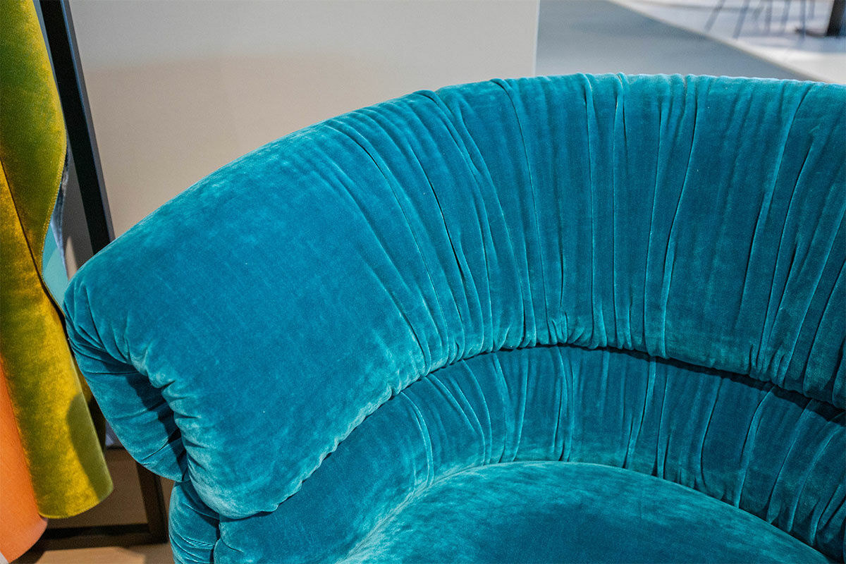 Bretz - Sessel Balaao Stoff 64 1922 Happy Velvet Amalfi Petrol Drehbar mit Hocker - 3