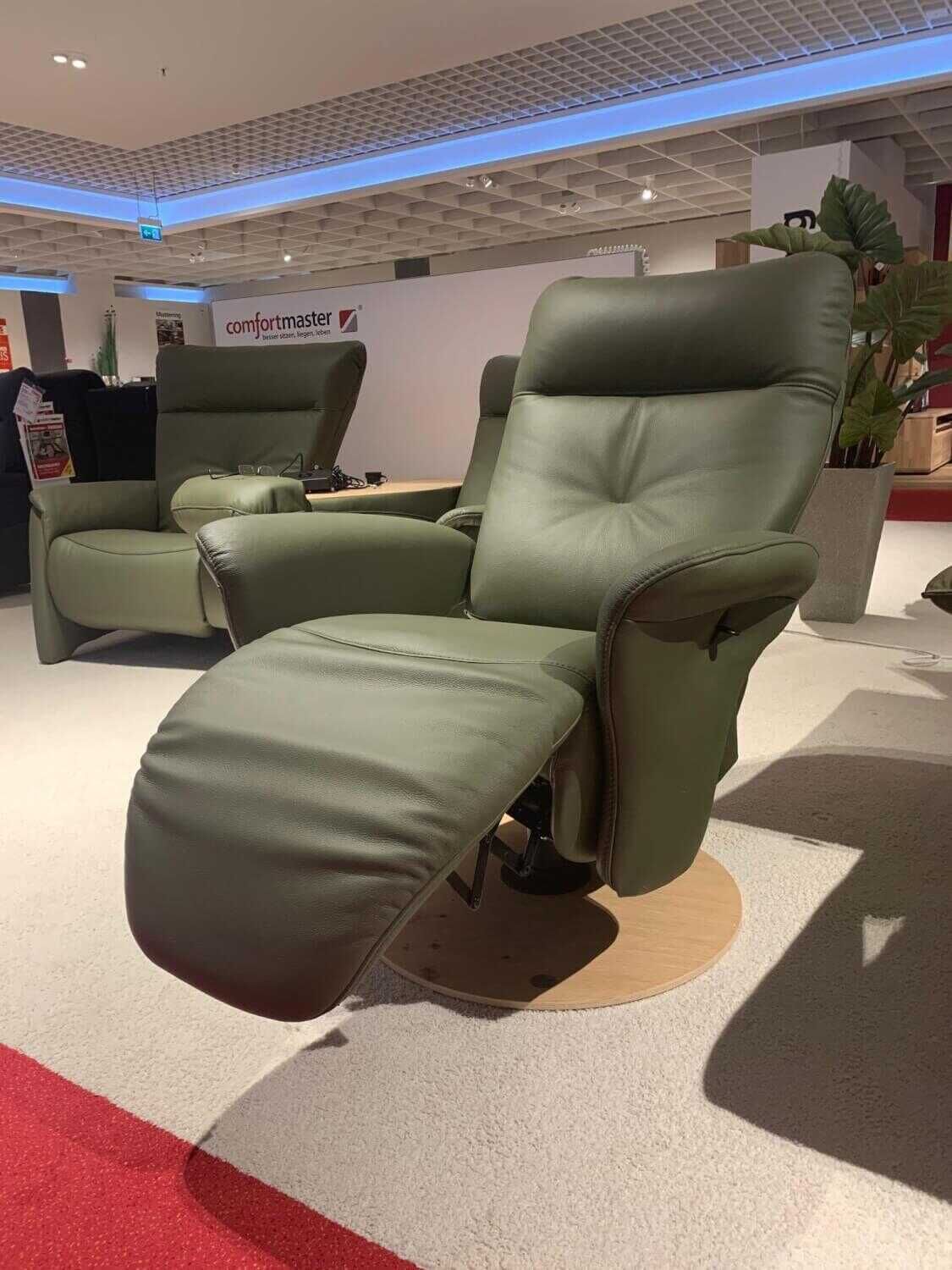 himolla - Garniturr 4525 Leder 24 Zypresse Grün mit 2 Sesseln 7503 - 10