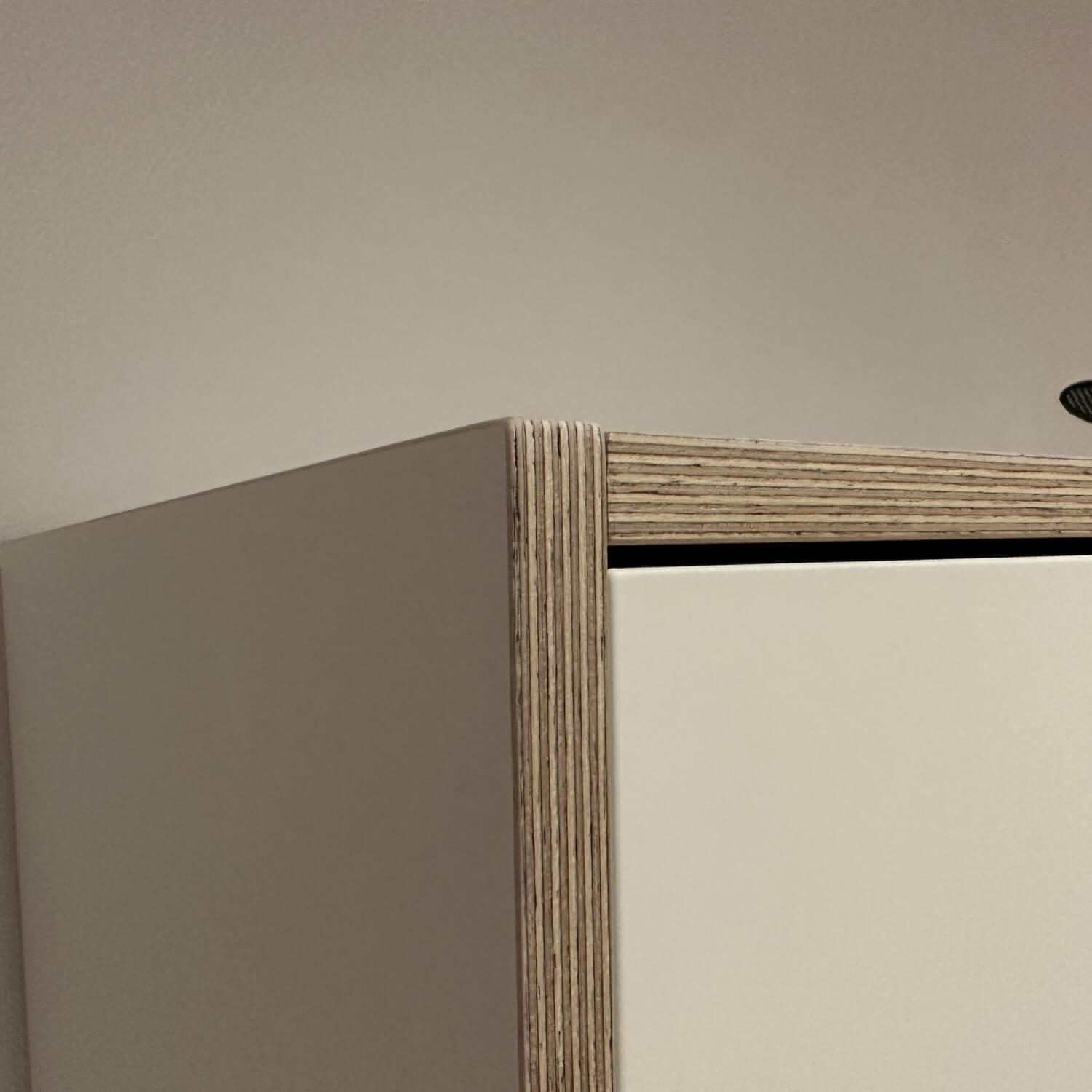 Müller Möbelwerkstätten - Kleiderschrank Korpus Melamin Weiß Front Reinweiß Matt Mit Einlegeböden Und Kleiderstange - 6