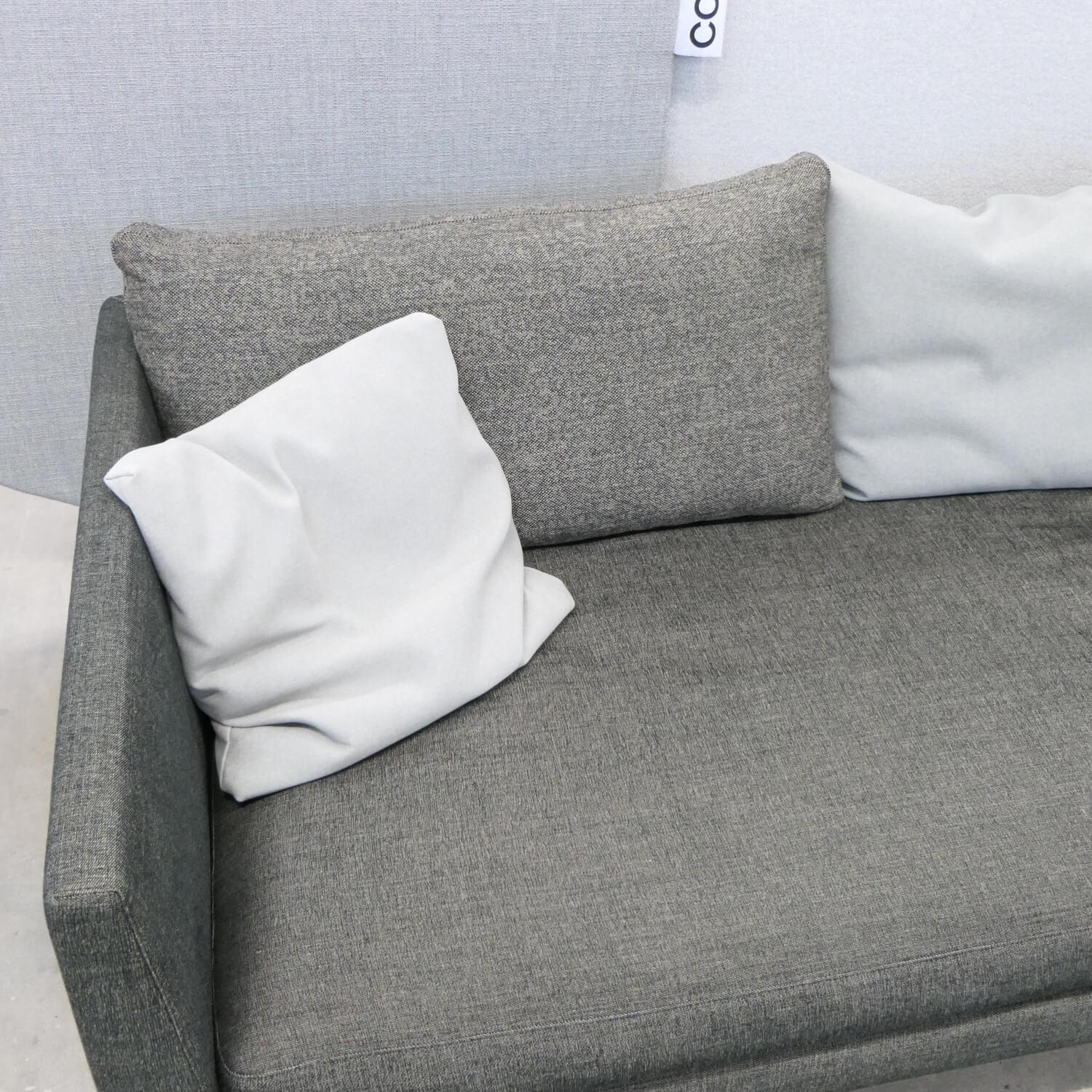 COR - Sofa Pilotis Stoff 8161 Schwarz Braun Füße Schwarz Chrom Inklusive Rückenkissen - 3